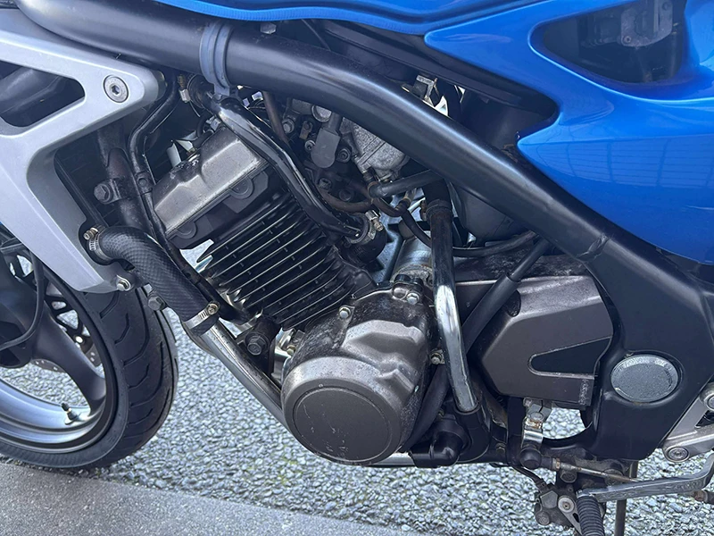 アルミ分部に腐蝕（サビ）があります。